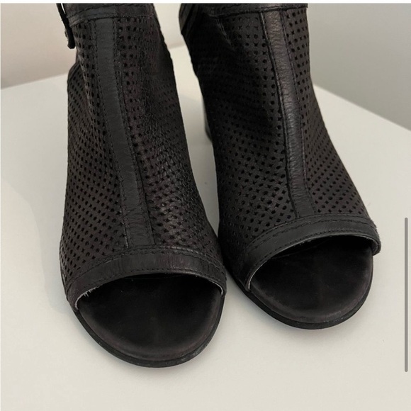 NERO Giardini Block Heel Peep Toe - Picture 5 of 7